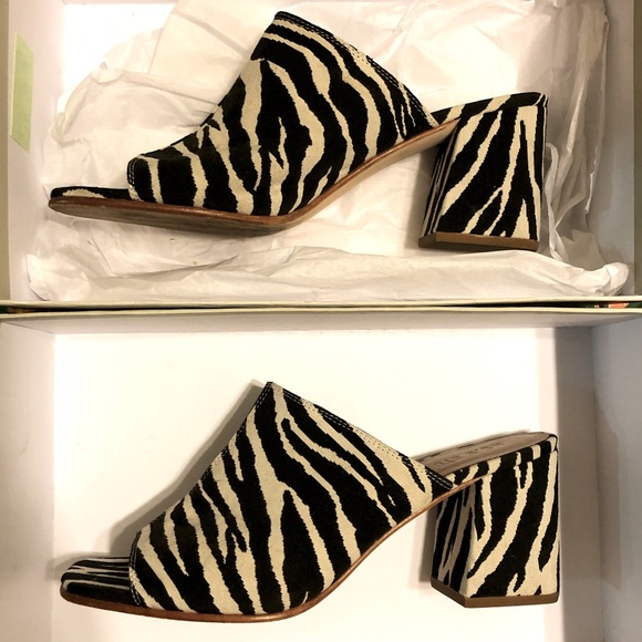 No. 6 Shoes - No.6 Dora Mules in ‘Vegas Jacquard’ Size 11